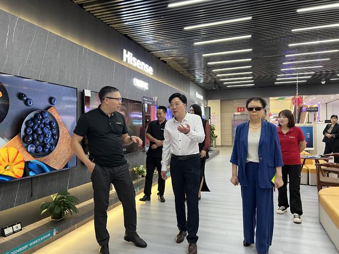 庆”促消费活动暨海信百亿补贴活动在南阳家电大世界盛大启动尊龙凯时ag旗舰厅网站南阳市2024年“惠享南都 欢购国(图6)