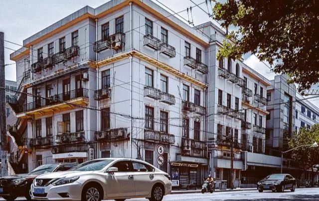 俗话说住宅靠三处十家九个富！不是迷信！尊龙凯时人生就是搏平台住房位置要会选