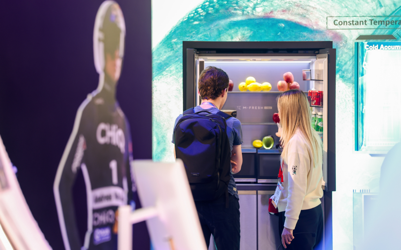 慧”融合创新 长虹携AI家电参展CESz6尊龙网站登录入口“AI科技+东方智(图1)